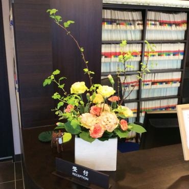 受付アレンジ｜「フローリストボンマルセ」　（富山県富山市の花キューピット加盟店 花屋）のブログ